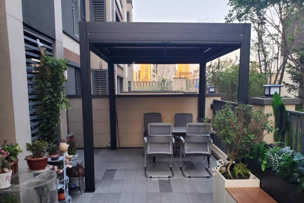 Adjustable Aluminum Pergola